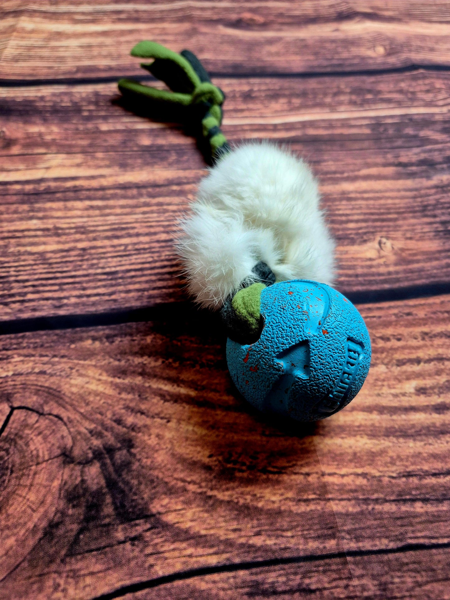 Chuck It With Bunny Fur Tug (Green)